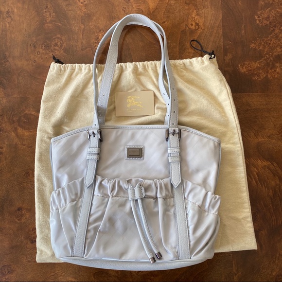 Burberry Handbag White Plaid Gunmetal Hardware - Picture 2 of 15